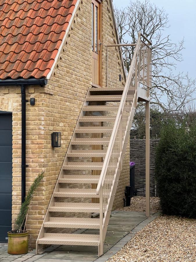 Entire Loft Space In Quiet Village Near Roman City Of Lincoln Exterior photo