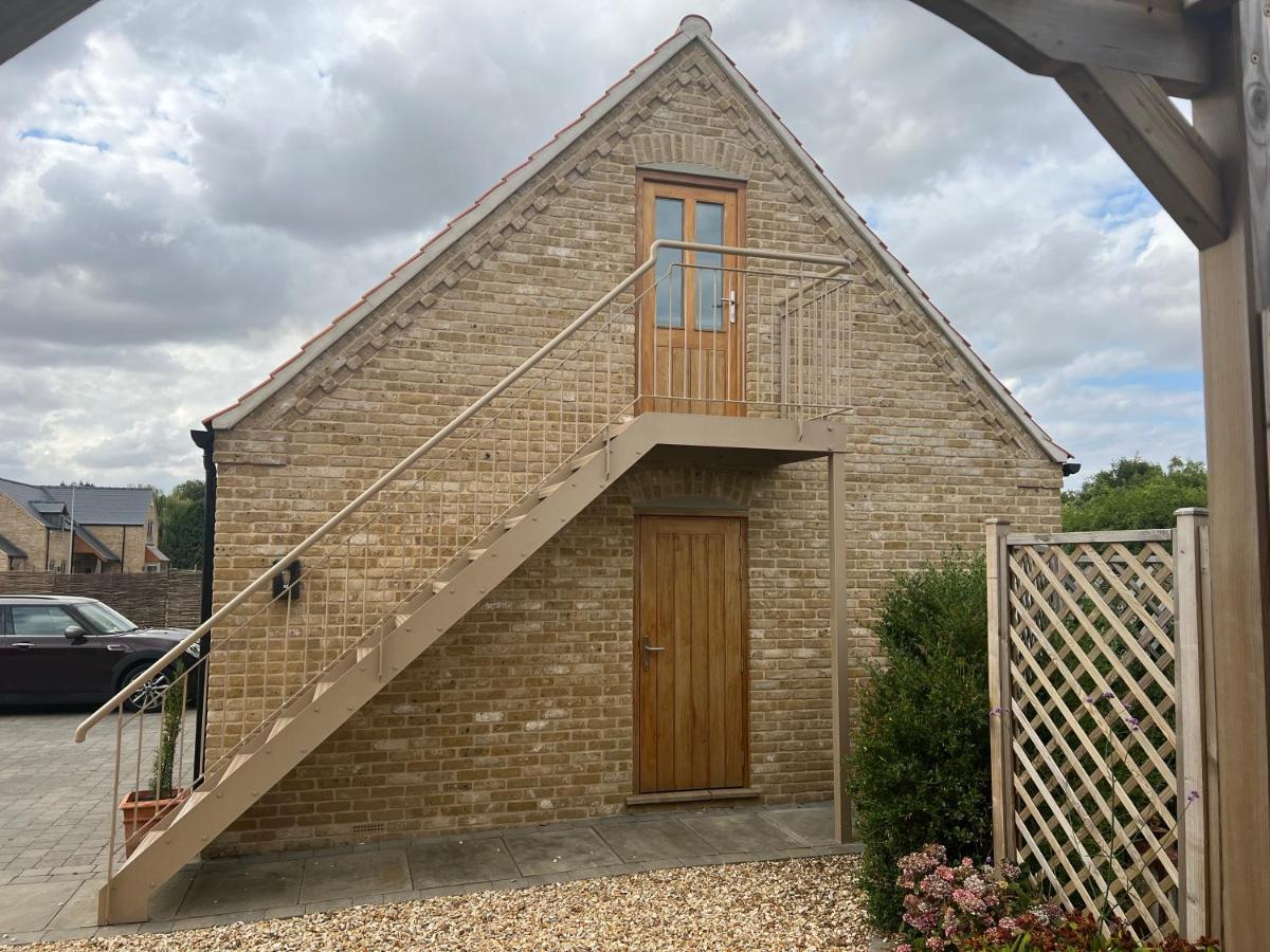 Entire Loft Space In Quiet Village Near Roman City Of Lincoln Exterior photo