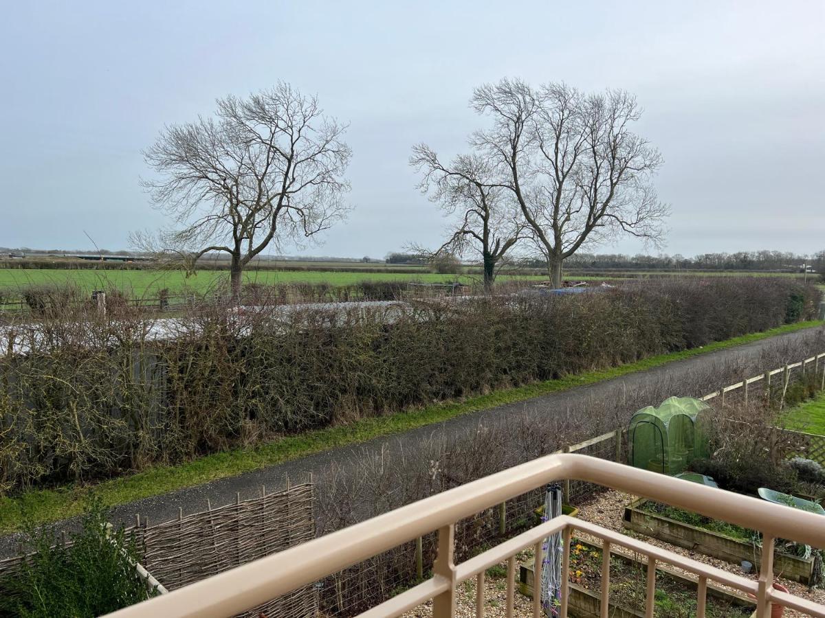 Entire Loft Space In Quiet Village Near Roman City Of Lincoln Exterior photo